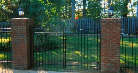 Aluminum Double Gate