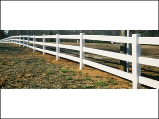 3 Rail Vinyl Fence